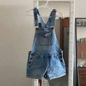 Dickies size M shorts overalls never
